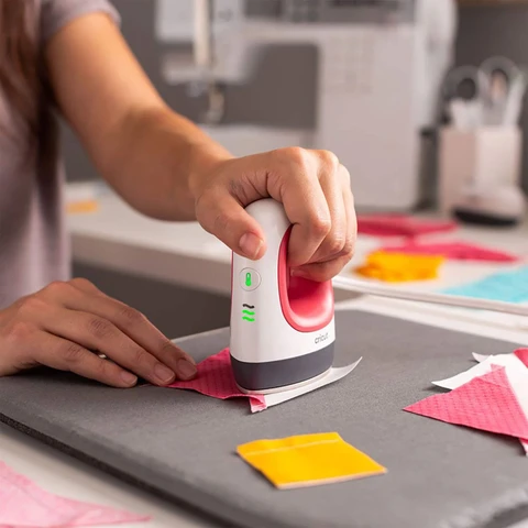 Cricut Easypress Mini - Heat Iron